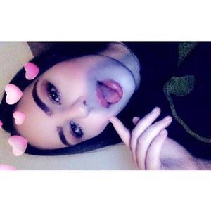 Meet your Posher, Alexis